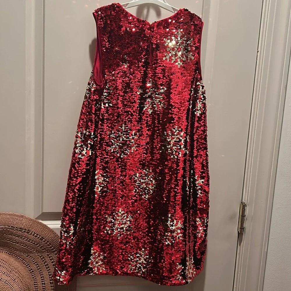 Cat & Jack Reversible Red Sequin Holiday Dress golden Snowflakes M (7/8) NWOT